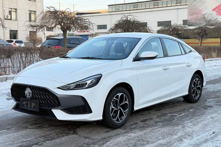 Used MG 5 2023 180 DVVT Manual Fashion Edition
