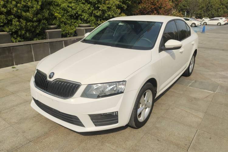 Used Skoda Octavia 2017 1.6L Automatic Front-Wheel Drive Model