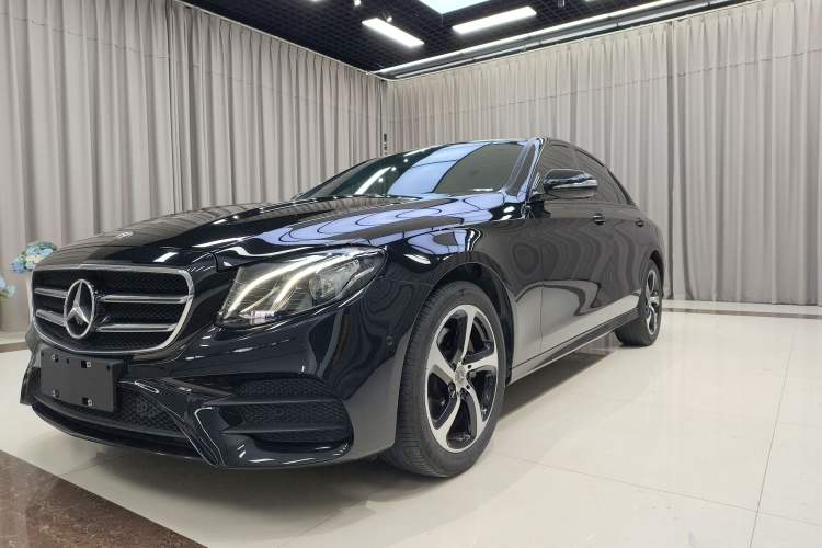 Used Mercedes-Benz E-Class 2017 E 200 Sport Front Left 45 Deg