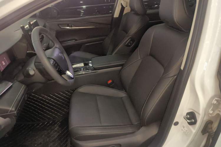 Used Toyota Camry 2024 2.0 GVP Luxury Edition Left Front Seat