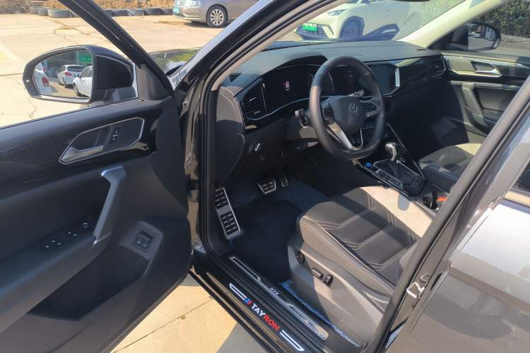 Used Volkswagen Tayron GTE Plug-in Hybrid 2020 1.4T Luxury Model Interior 10