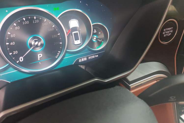 Used Zotye T700 2017 1.8T Dual-Clutch Prestige Model
