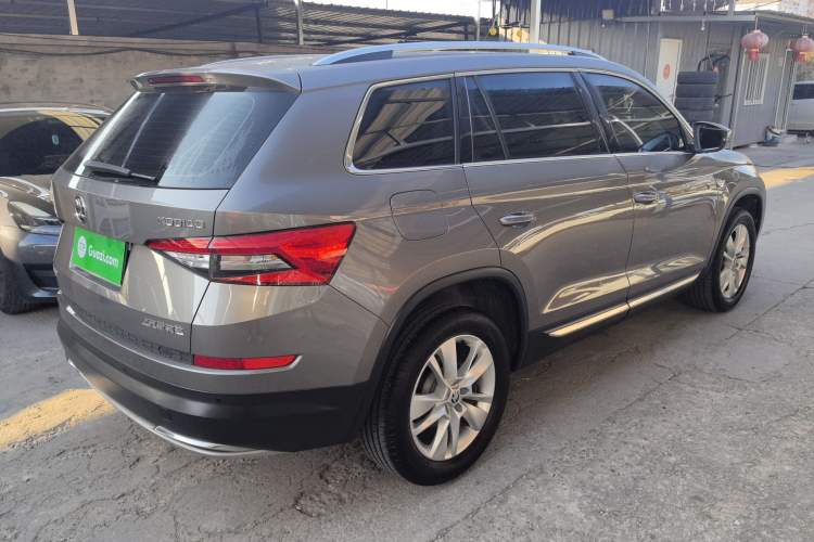 Used Skoda Kodiaq 2018 Facelifted TSI330 5-Seater Two-Wheel-Drive Luxury Enjoyment Edition