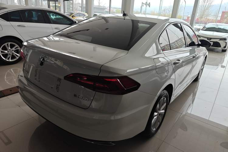 Used Volkswagen Bora 2021 1.5L Automatic Comfort Smart Connect Edition Exterior 3