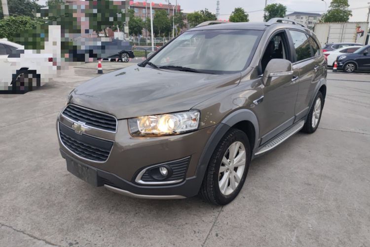 Used Chevrolet Captiva 2015 2.4L 4x4 Flagship Edition 7-Seater