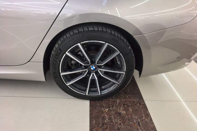 Used BMW 3 Series 2020 320Li M Sport Package Exterior 6