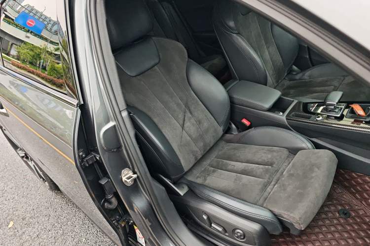 Used Audi A4L 2022 45 TFSI quattro Prestige Dynamic Edition Right Front Seat