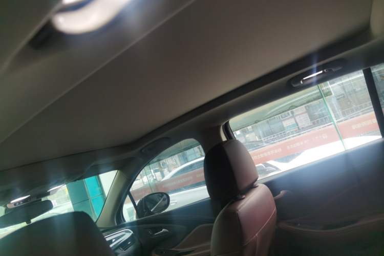 Used Buick Envision 2018 28T Four-Wheel Drive Elite Version Headliner