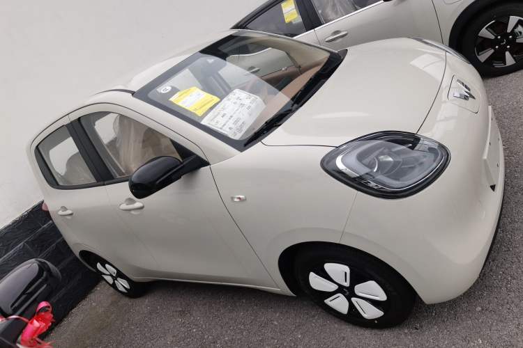 Used Wuling Hongguang MINIEV 2025 Four-Door Version Advanced Edition
