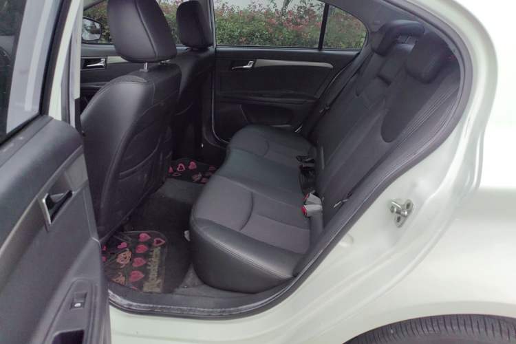 Used Roewe 350 2014 1.5L Automatic Xunyue Version
