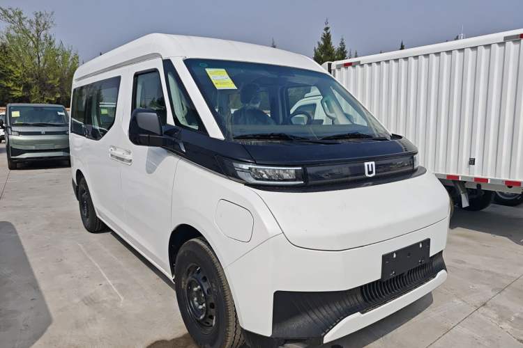 Used Farizon Super VAN 2025 Zhifu Edition, Short-axle Mid-roof 68kWh ZhiXin Exterior 3