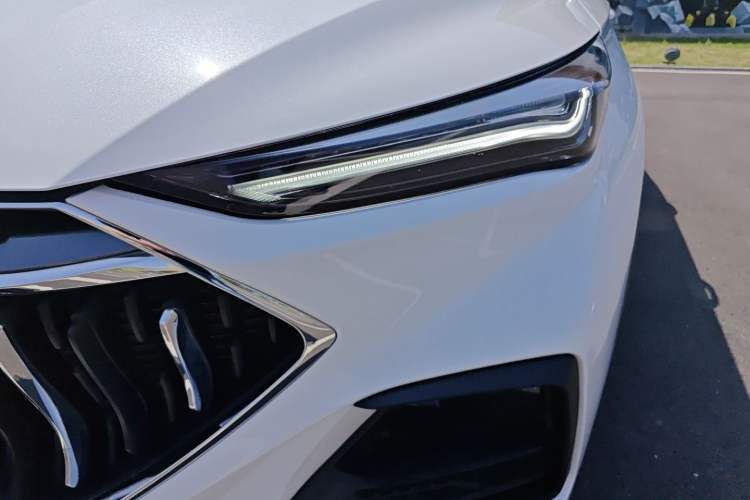 Used CHANGAN OSHAN X5 2021 1.5T DCT Prestige Edition Left Front Headlight