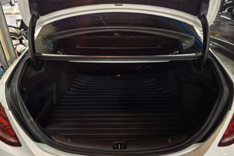 Used Mercedes-Benz C-Class 2017 C 200 L Sport Edition
