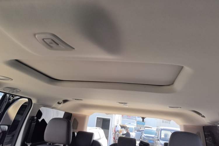 Used Ford Tourneo Custom 2020 2.0T Automatic Elite Edition China VI Standard
