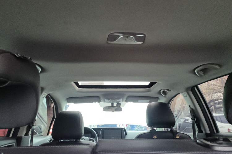 Used GAC Trumpchi GS4 2018 235T Manual Two-Wheel Drive Elite Edition Headliner