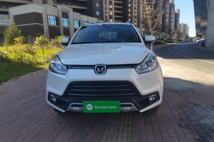 Used JMC Yusheng S350 2017 2.0T Automatic 2WD Diesel Luxury Version with Sunroof 5 Seats