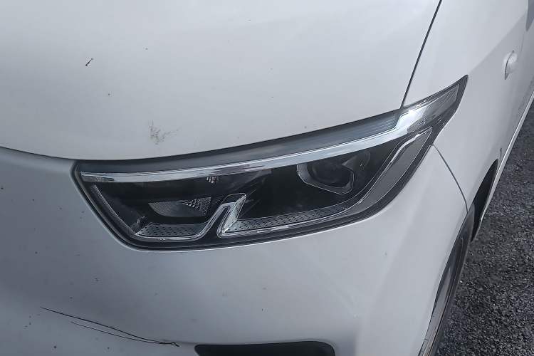 Used Wuling Yangguang 2024 230km Practical Enclosed-Window Version 60kW