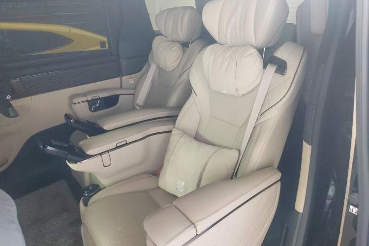 Used Toyota Alphard 2025 Dual-Motor 2.5L Premium Golden Edition
