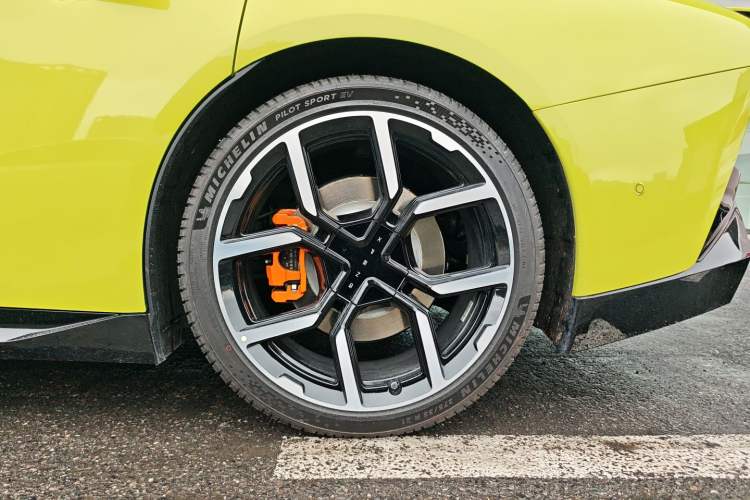 Used XPeng P7 2025 Model—702 Long Range Ultra
