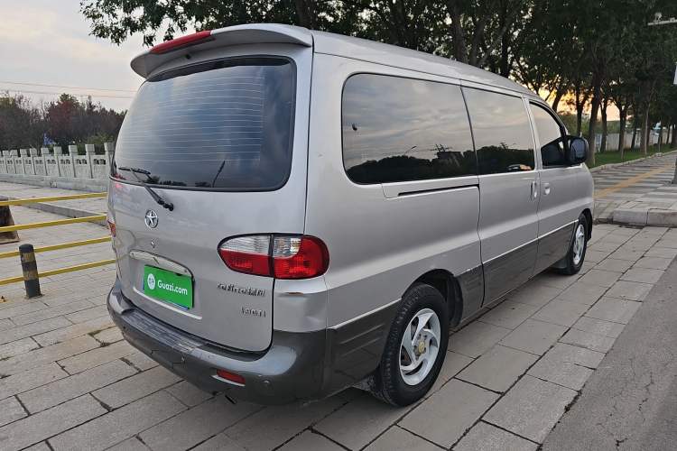 Used JAC Refine 2012 1.9T Shuttle Diesel Comfort Version HFC4DB1-2C
