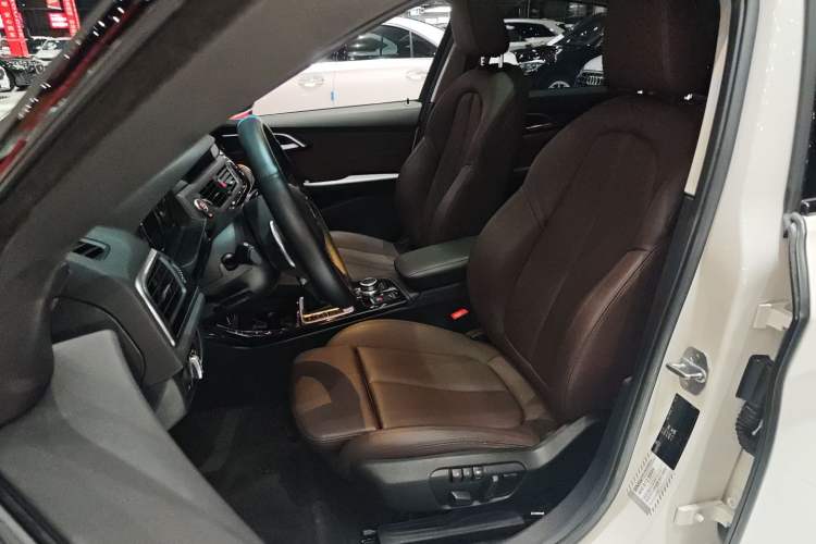 Used BMW 1 Series 2019 120i Leading Model M Sport Package Interior 2