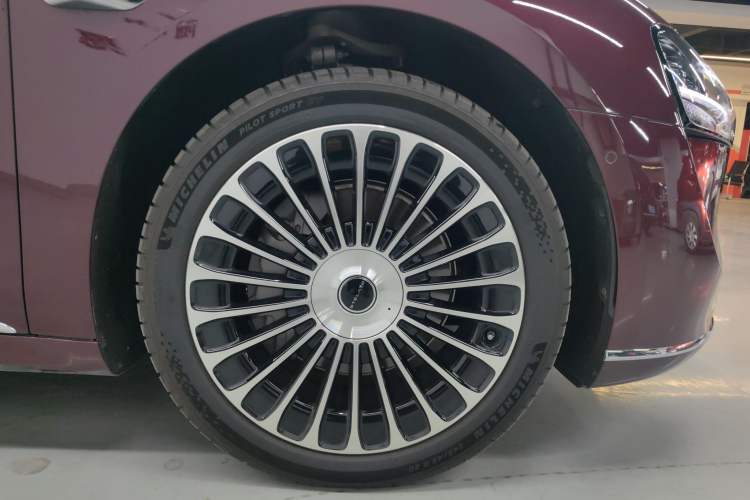 Used Hima Stelato S9 2025 Extended-Range Ultra
