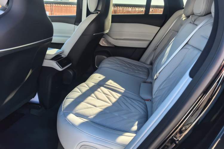 Used Nio ES6 2025 75 kWh
