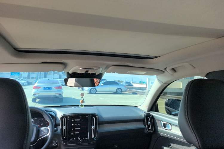 Used Volvo XC40 2022 T4 Four-Wheel Drive Smart & Luxurious Edition