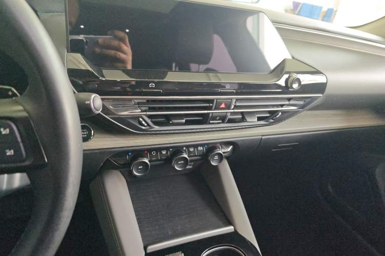 Used Citroen C5 X 2021 1.6T Enjoy the Extraordinary Audio And AC Panel