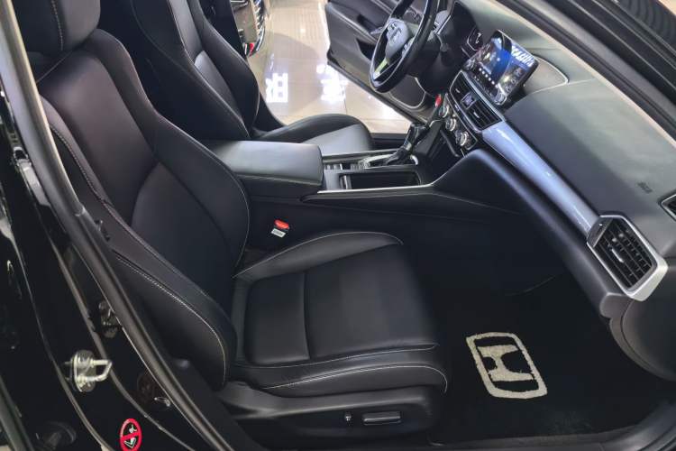 Used Honda Inspire 2019 260TURBO Elegant Edition China VI Emission Standard Right Front Seat