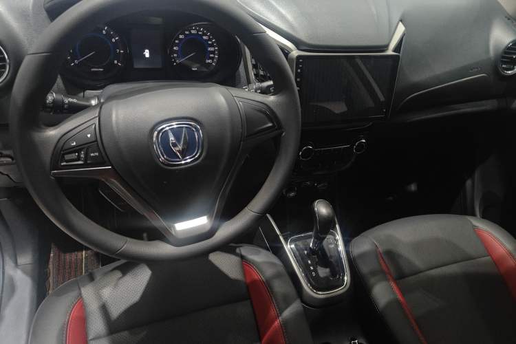 Used CHANGAN CS15 2016 1.5L Automatic Fashion Edition
