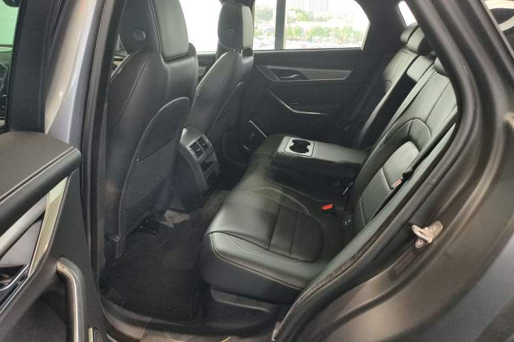 Used Jaguar F-PACE 2024 P250 R-Dynamic SE
