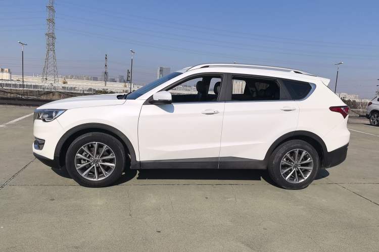 Used JETOUR X70 2019 1.5T DCT Joyride Edition
