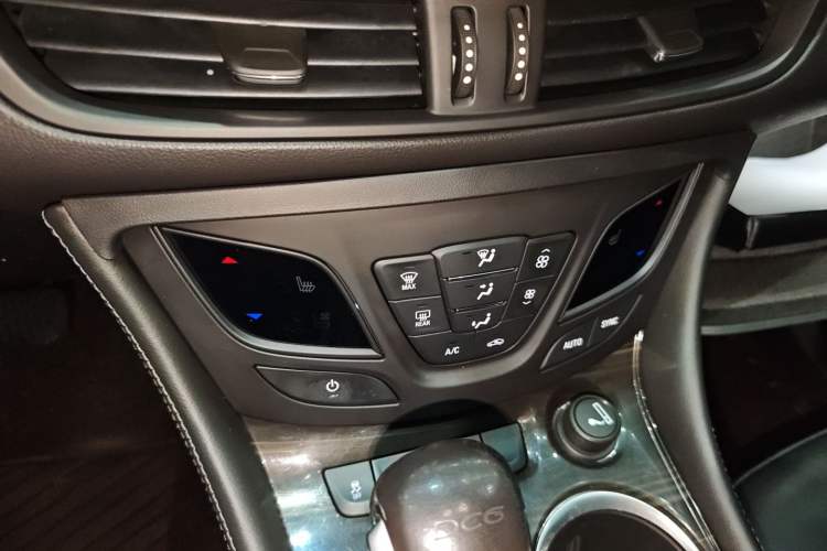 Used Buick Envision 2019 20T Two-Wheel Drive Elite Version China VI Standard
