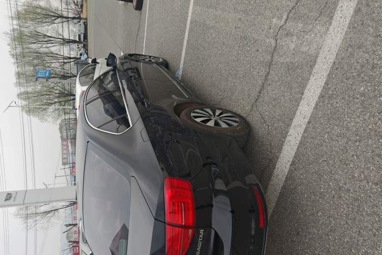 Used Volkswagen Sagitar 2018 1.6L Manual Comfort Model Exterior 9