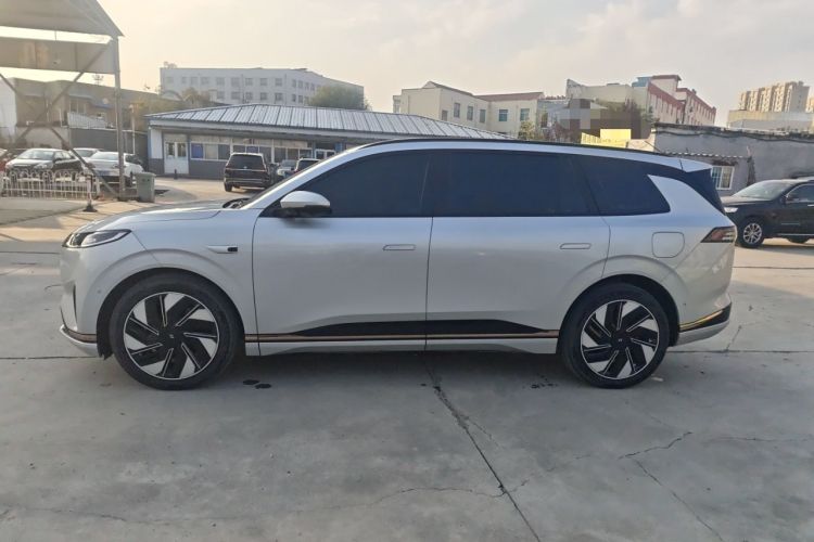 Used Dongfeng eπ eπ008 2024 210Max Range-Extended Version 6 Seats