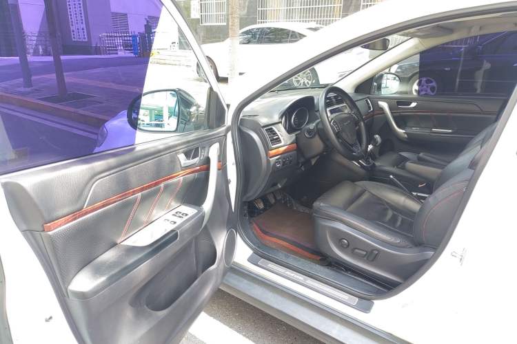 Used Haval H6 2014 Sport Version 1.5T Manual Two-Wheel Drive Elite Edition