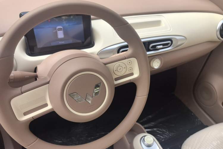 Used Wuling Hongguang MINIEV 2025 Four-Door Version Advanced Edition