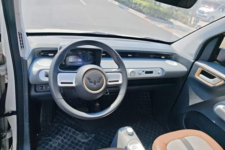 Used Wuling Hongguang MINIEV 2022 GAMEBOY 200km Gaming Edition with Lithium Iron Phosphate