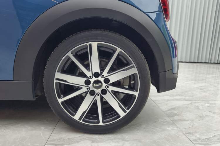 Used MINI MINI 2022 1.5T COOPER Artist