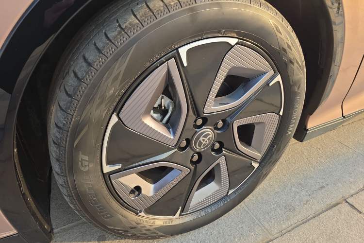 Used Toyota bZ3 2023 616 km Long-Range Premium