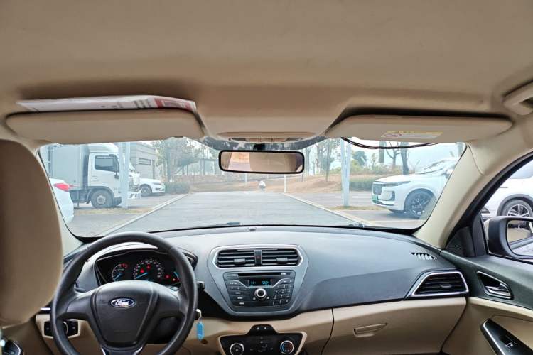 Used Ford Escort 2015 1.5L Manual Comfort Model
