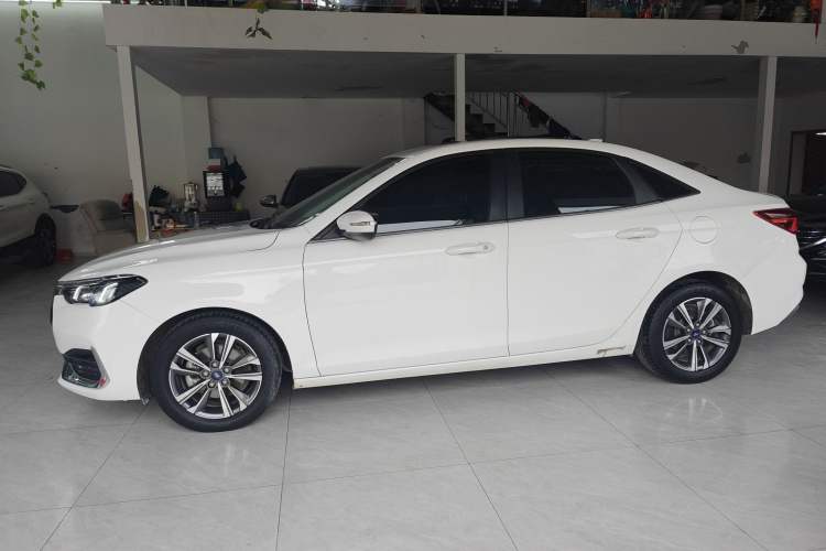 Used Ford Escort 2021 1.5L Automatic Diamond Edition
