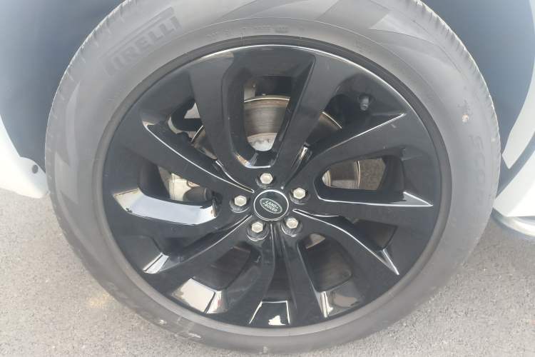 Used Land Rover Discovery Sport 2023 249 PS R-Dynamic S Performance Edition Exterior 4