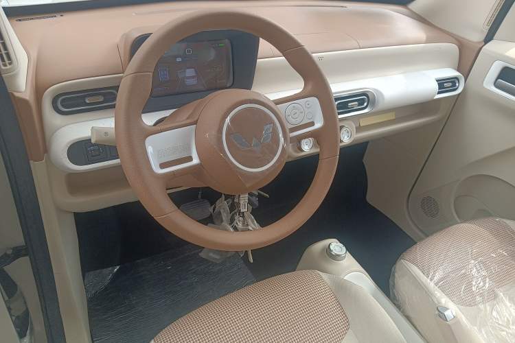 Used Wuling Hongguang MINIEV 2024 3rd Generation 215km Youth Edition