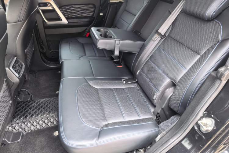 Used BAIC Off-Road BJ40 2019 PLUS 2.3T Automatic Four-Wheel Drive Flagship Edition China VI Emission Standard