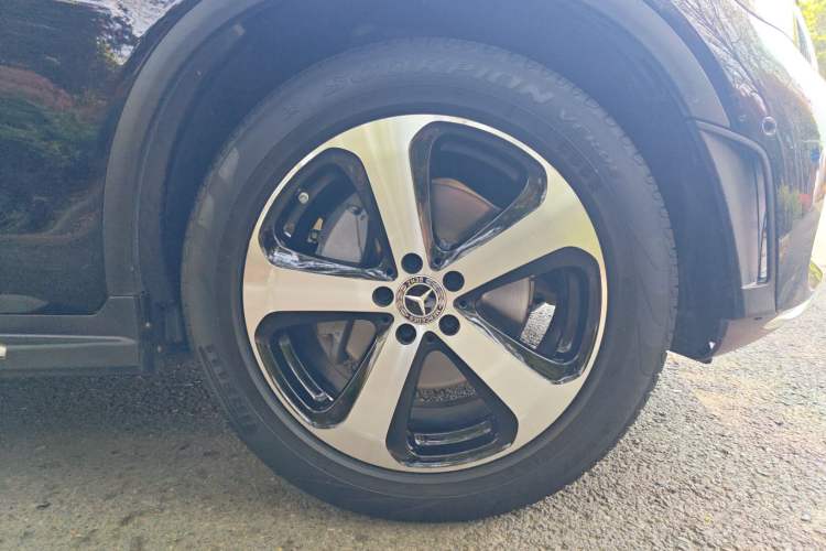 Used Mercedes-Benz GLC 2022 Facelifted GLC 260 L 4MATIC Dynamic Edition Exterior 8