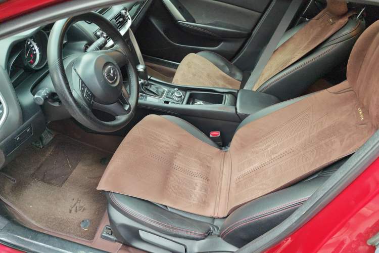 Used Mazda CX-4 2016 2.0L Automatic 2WD Blue Sky Dynamic Edition Interior 1