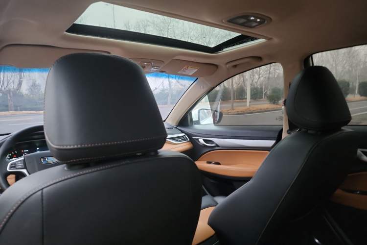 Used Geely Auto Vision S1 2018 1.4T CVT FENGXING Model
