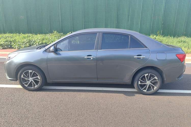 Used Zotye Z300 2014 1.5L Value Edition Manual Elite Model